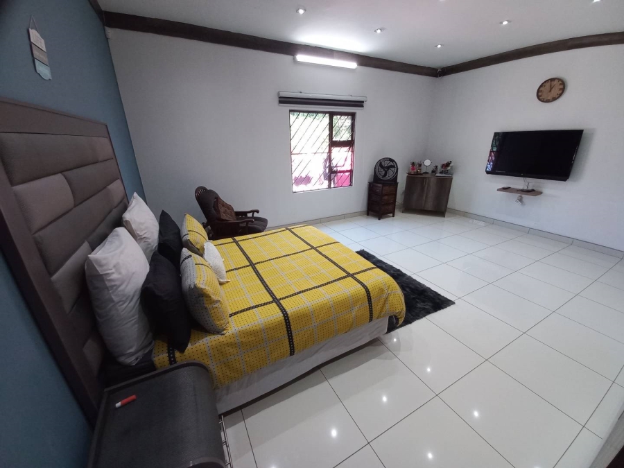 7 Bedroom Property for Sale in Ladybrand Free State